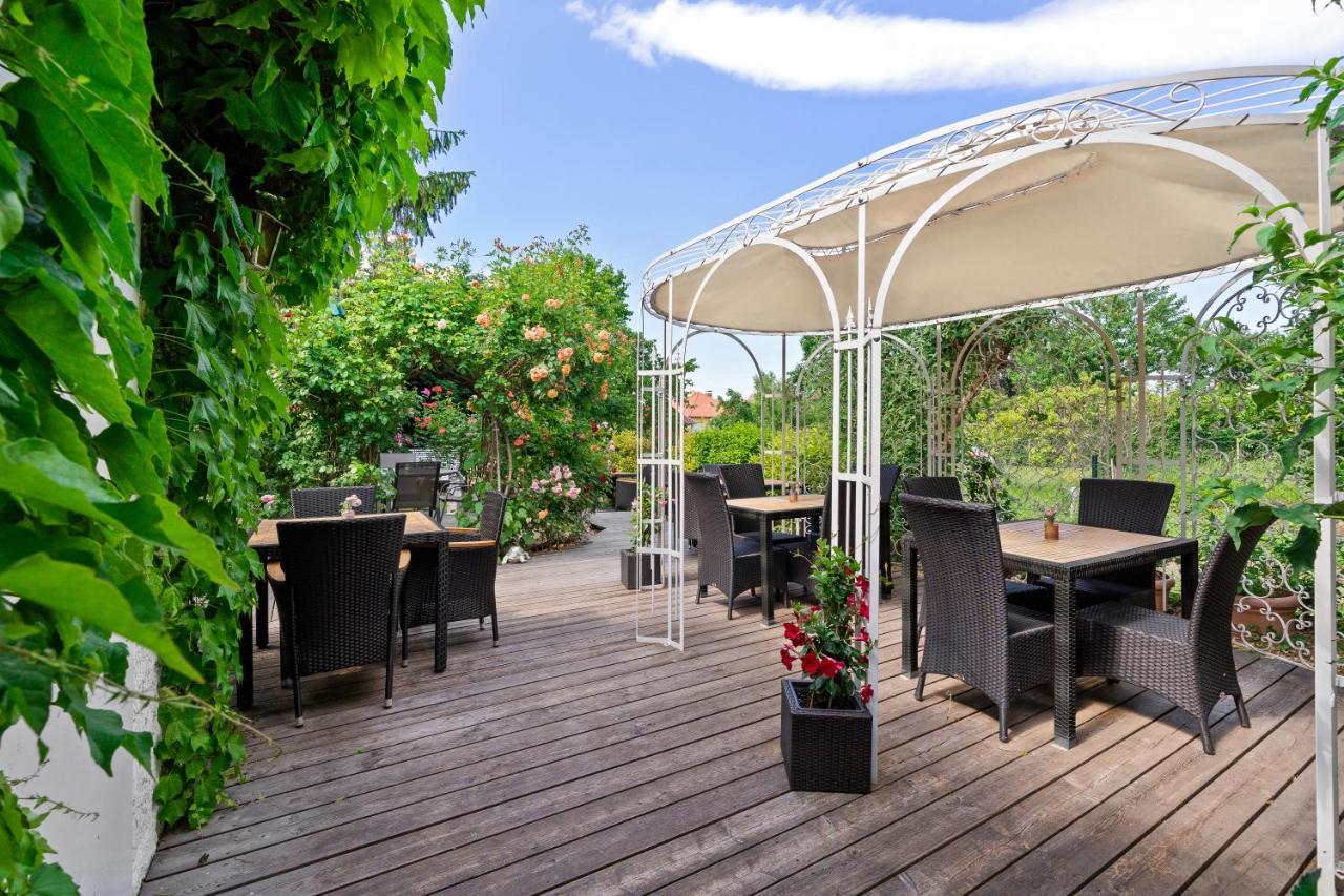 Landhaus Rust Bagian luar foto