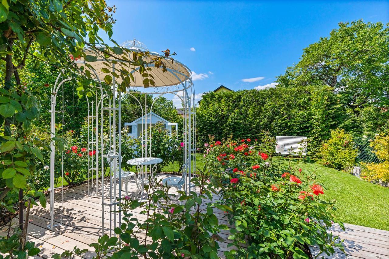 Landhaus Rust Bagian luar foto